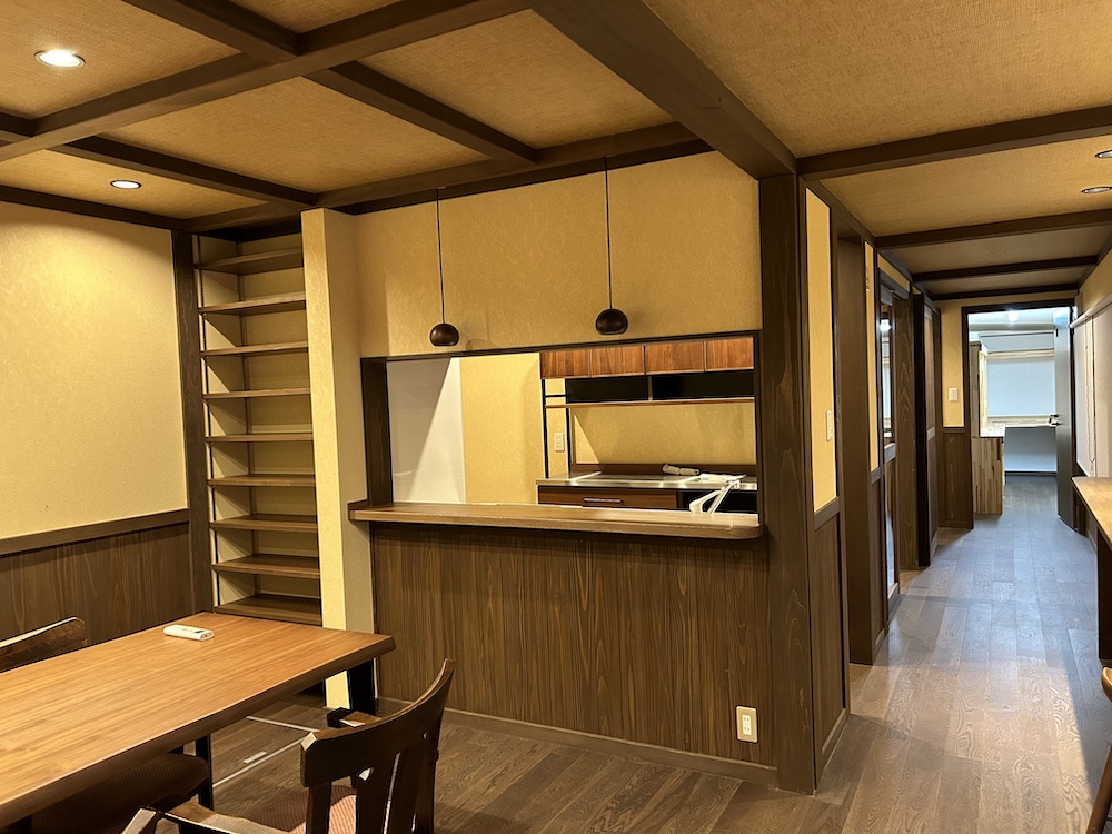 山河旅館寮内観